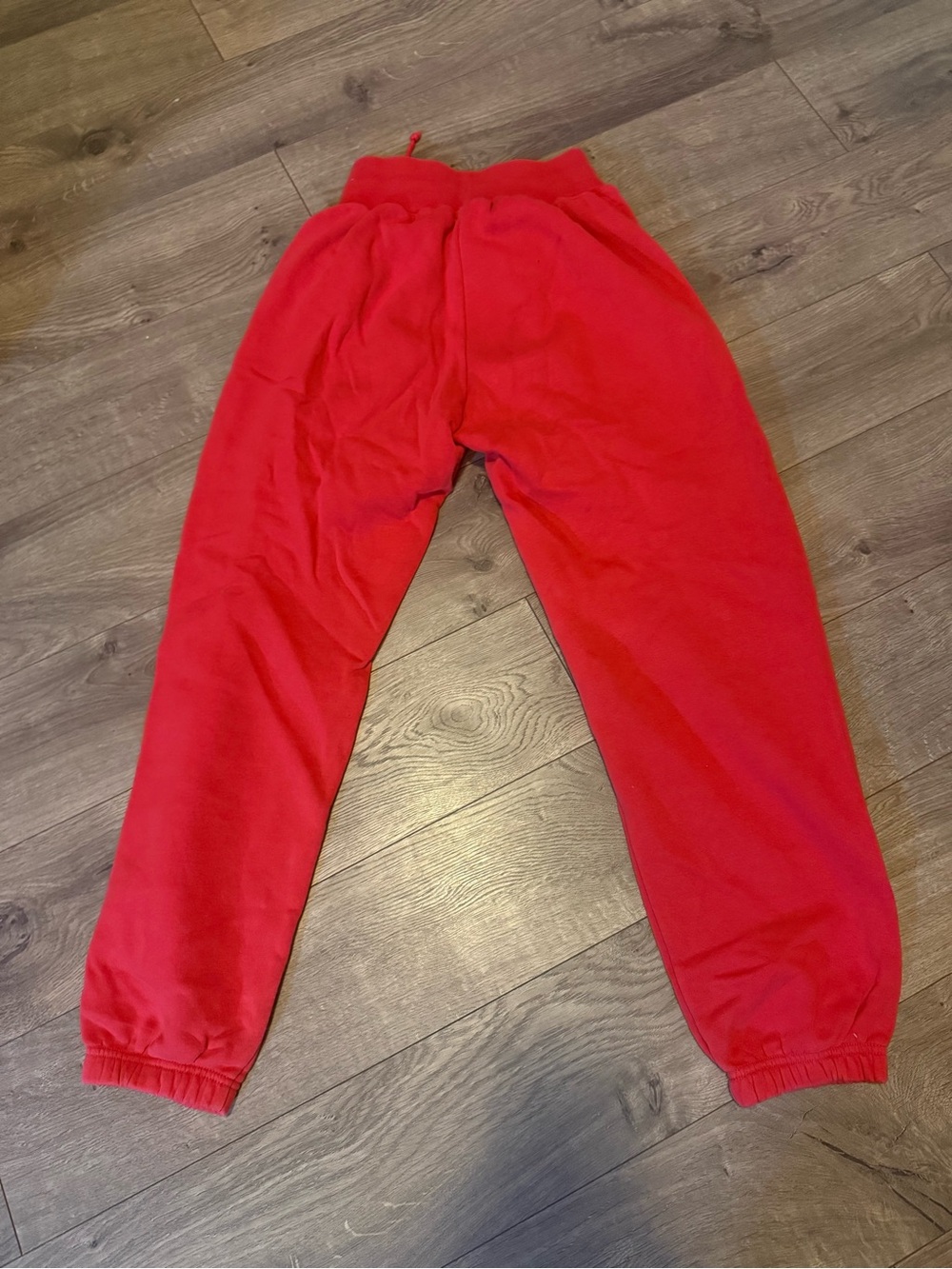 Nike women’s Red Fleece Jogger Pants- XS - Picture 3 of 3